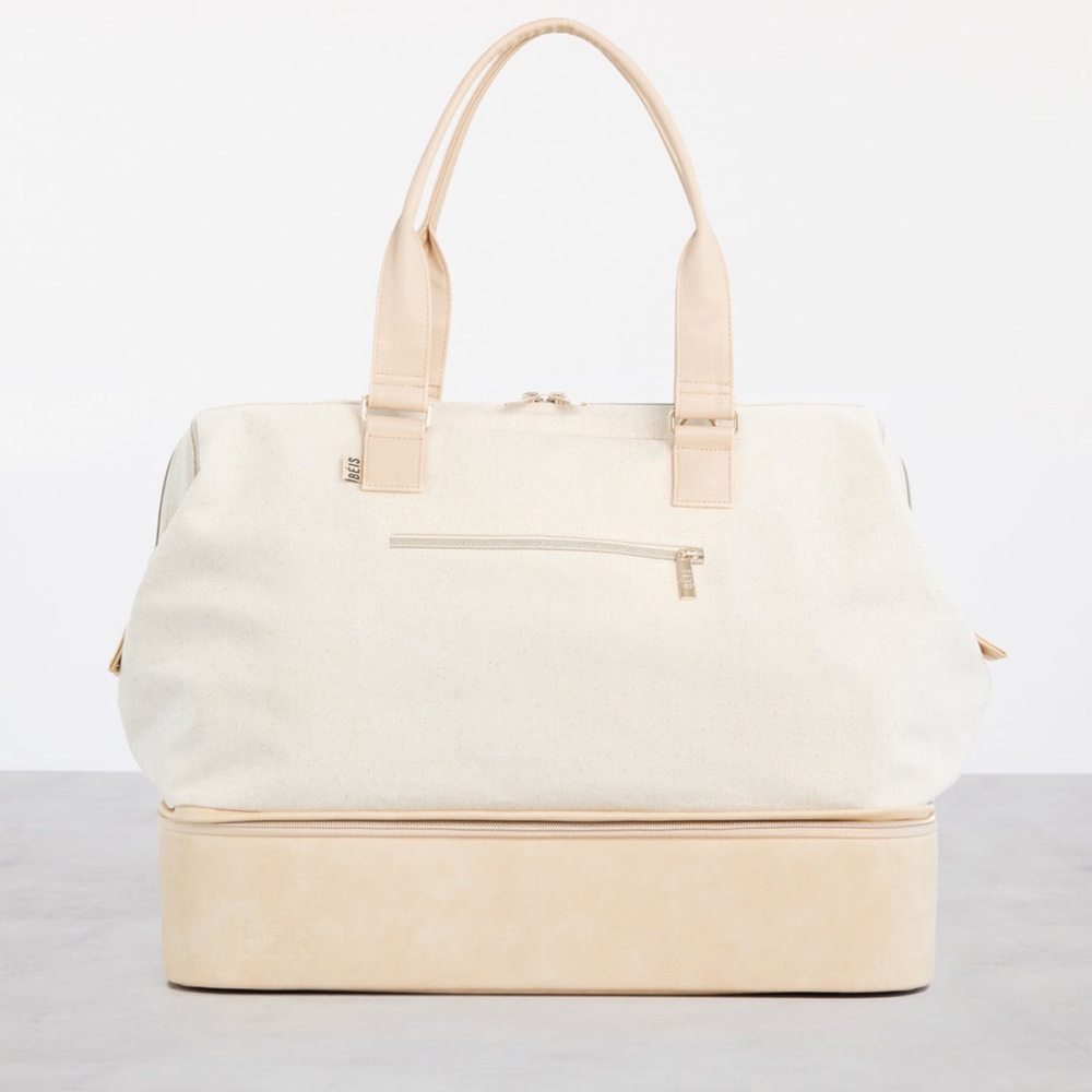 Beis Convertible Weekender in Beige